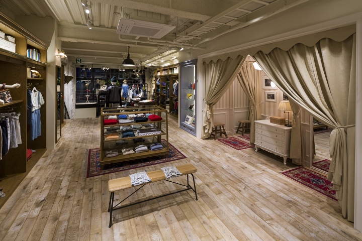 Прекрасный интерьер фирменного магазина Ciaopanic в Японии