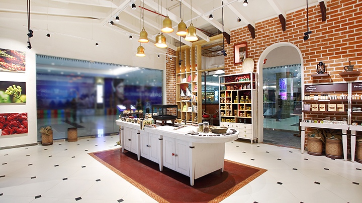 Восхитительная лавка со специями Spices India от Four Dimensions Retail Design, Индия