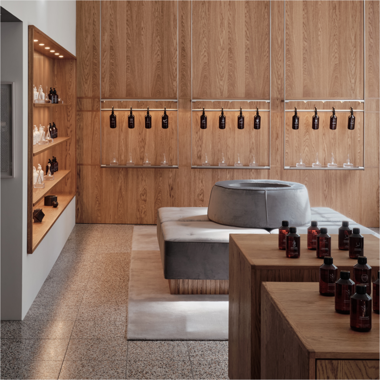 Бутик парфюмерии 1.3.5_c в Амстердаме