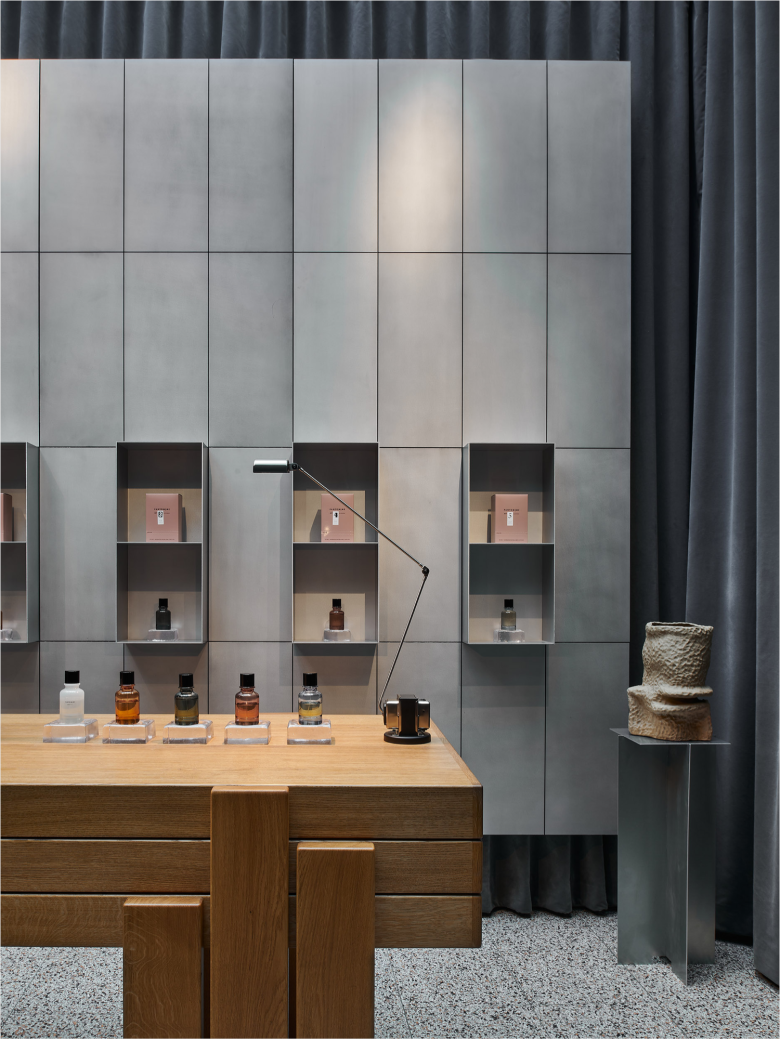 Бутик парфюмерии 1.3.5_c в Амстердаме