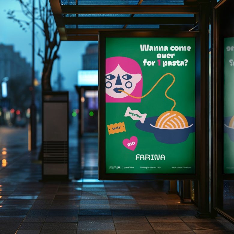 Банер на остановке FarinaБанер на остановке Farina