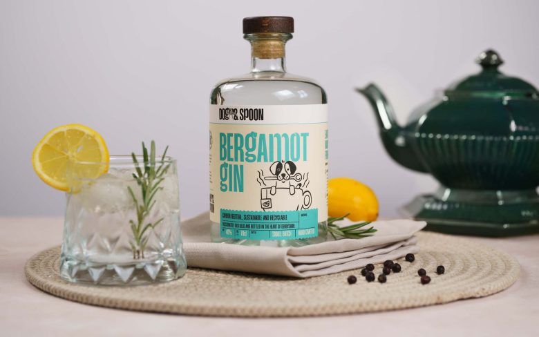 Бергамотовый джин с коктейлем Dog & Spoon