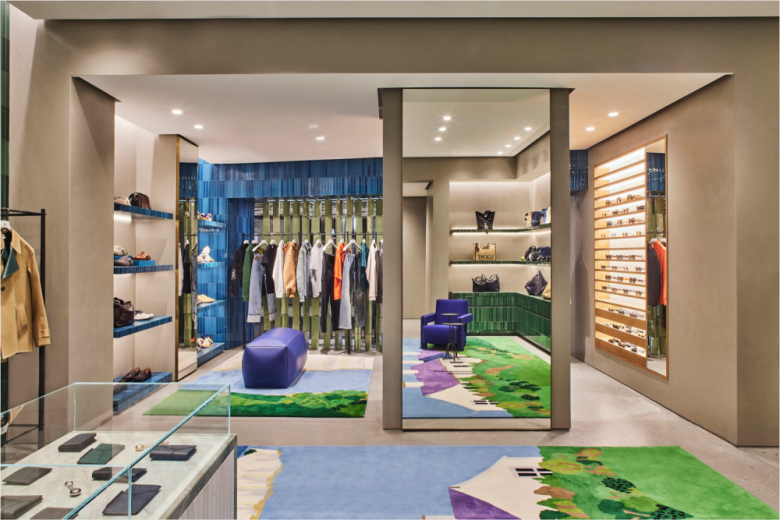 Бутик Loewe Интерьер Примерочная И Вешала