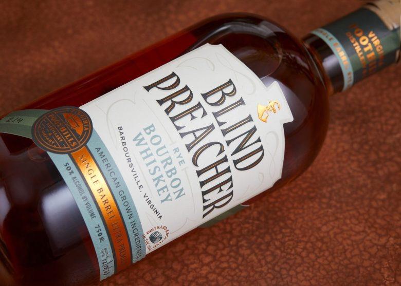 Бутылка на столе Blind Preacher