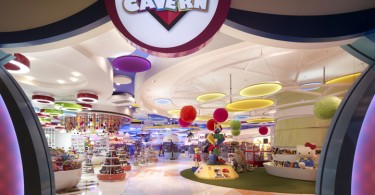 Шикарное оформление детского магазина Kid’s Cavern в Макао