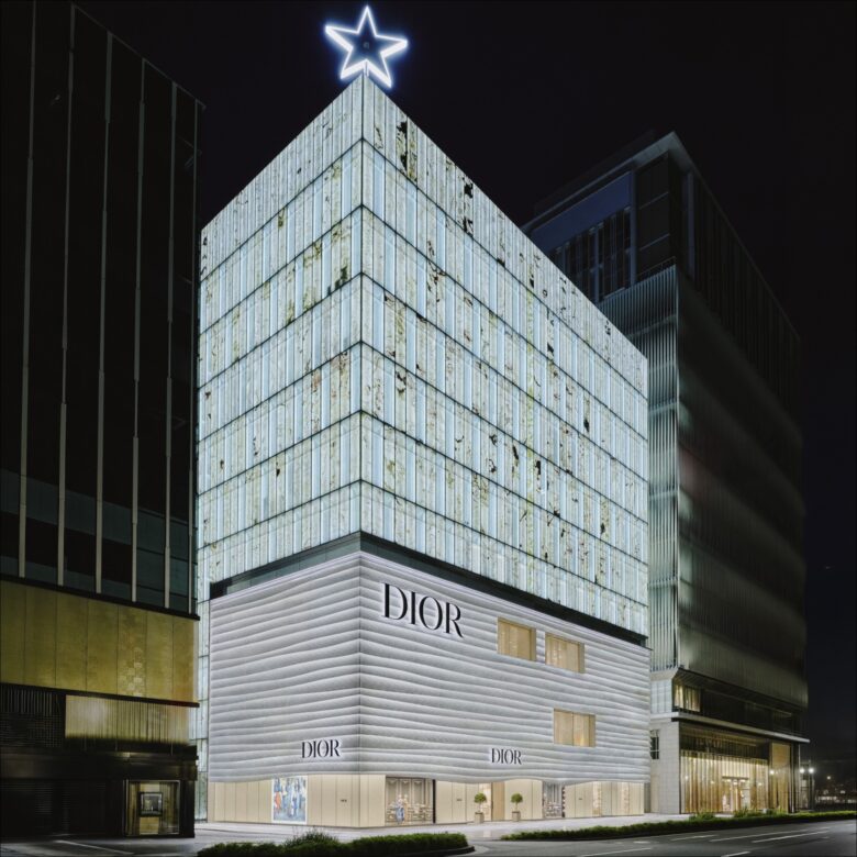 Фасад бутика Dior