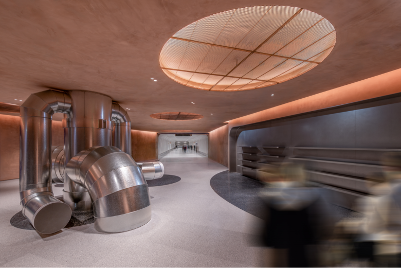 Холл с фигурными трубами BREWTOWN