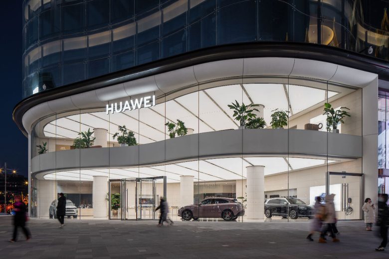 Флагманский магазин Huawei от Superimpose Architecture