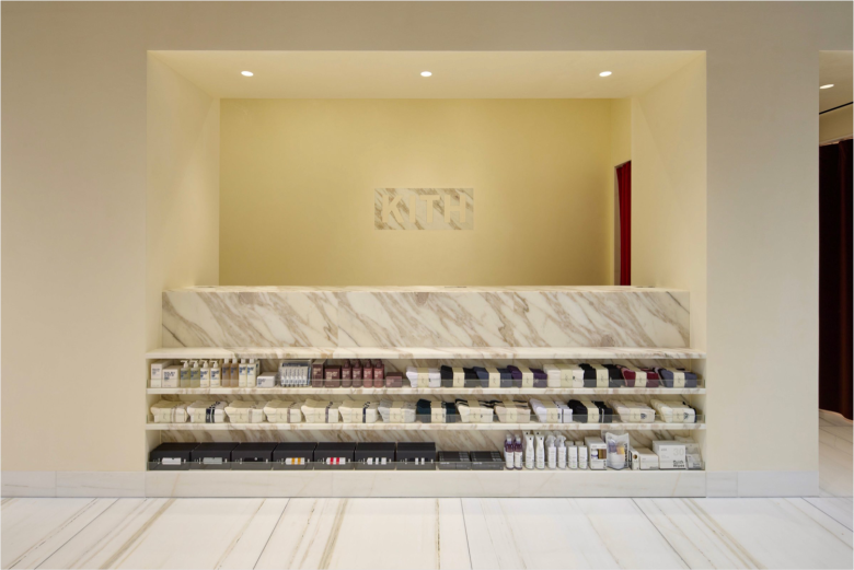 Каменные полки с товаром KITH flagship store