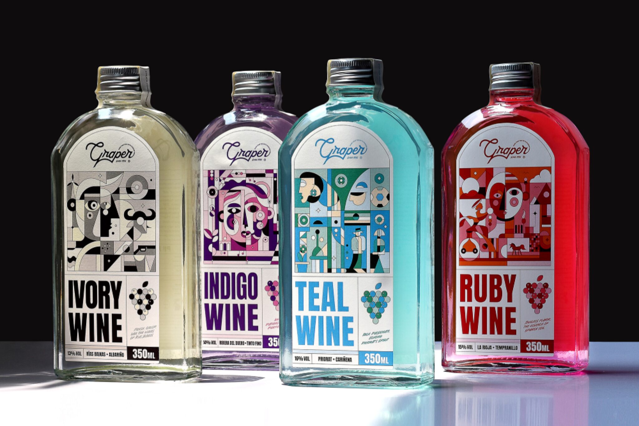 Линейка бутылок четырех цветов Graper Wine design