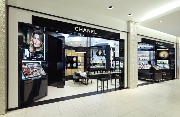 Внешний вид магазина парфюмерии и косметики Chanel в Лузиане