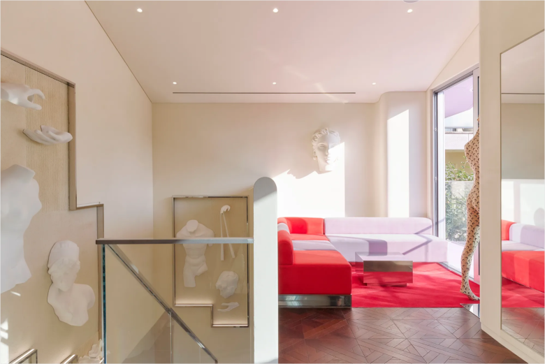 Флагманский магазин Marine Serre в Сеуле