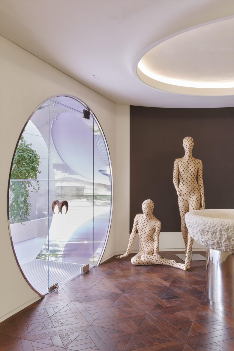 Флагманский магазин Marine Serre в Сеуле