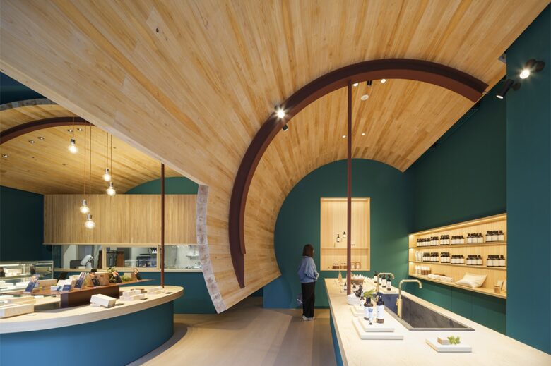 Tree Store в Токио