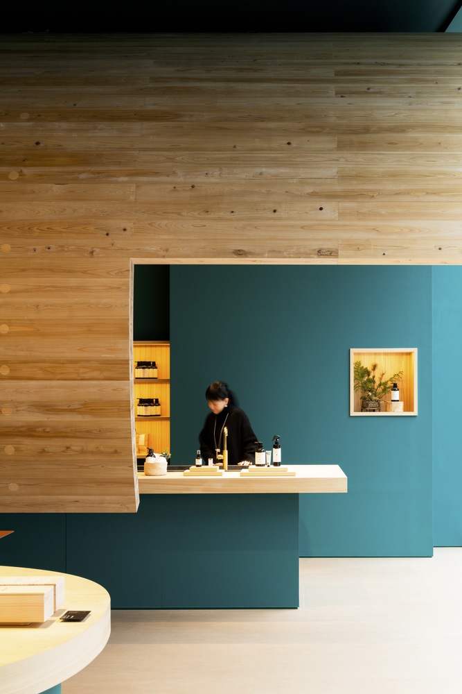 Tree Store в Токио