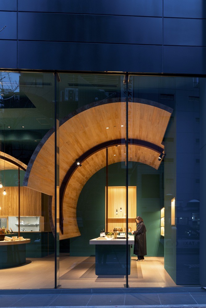 Tree Store в Токио