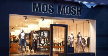 Креативное оформление бутика женской одежды марки Mos Mosh