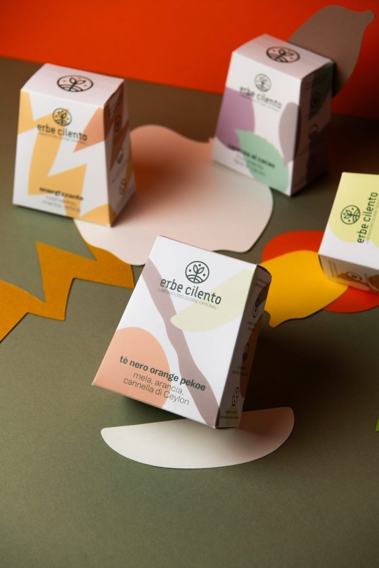 Натюрморт с чайными коробками Erbe Cilento