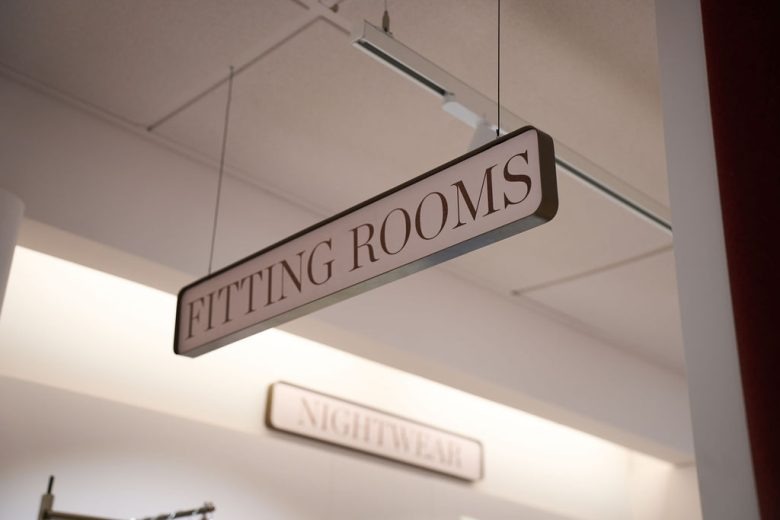 Навигация примерочных комнат Hunkemöller new retail concept