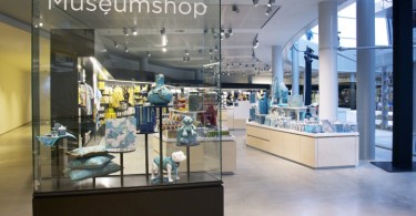 Вдохновляющая атмосфера в магазине Van Gogh Museum