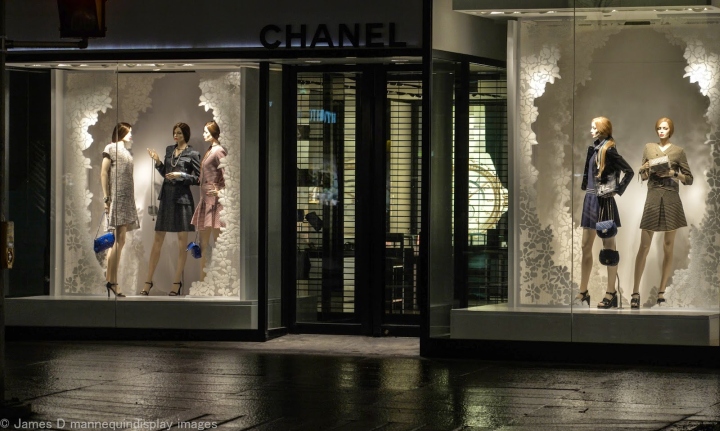 Внешний вид магазина Chanel в Париже