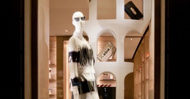 Бесподобная выставка одежды фирмы Fendi