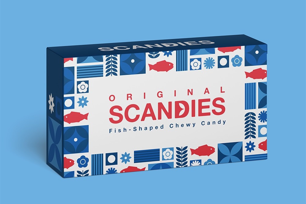 Синяя упаковка конфет с информацией о составе Scandies