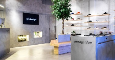 Головной магазин молодежной моды amongst few в Дубаи