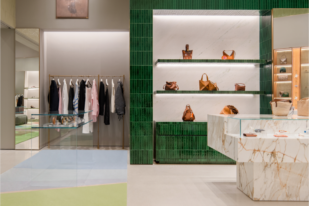 Торговый зал LOEWE store