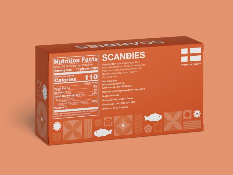 Упаковка ассорти жевательных конфет в форме рыбок Scandies