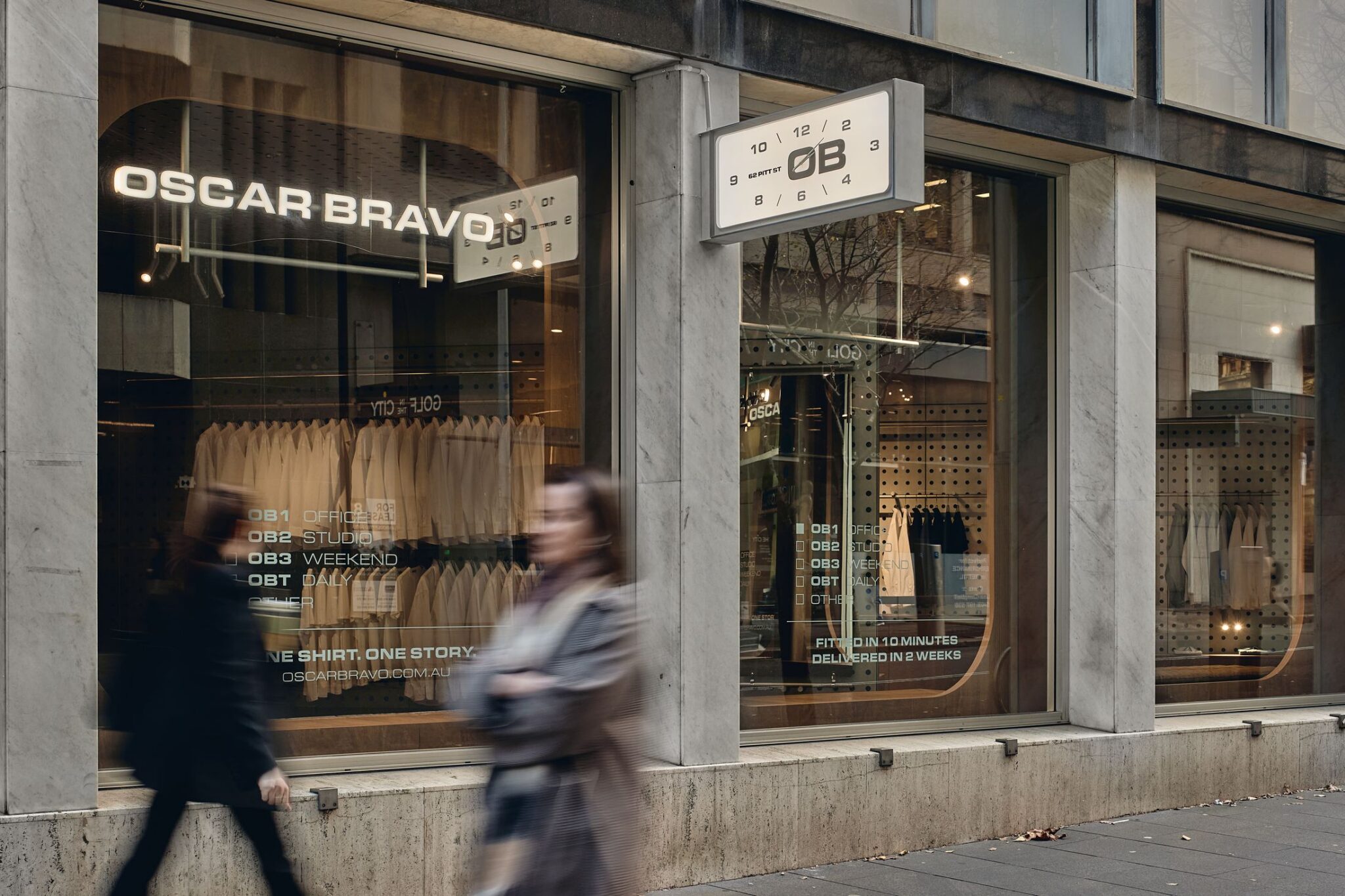 Вход в магазин Oscar Bravo