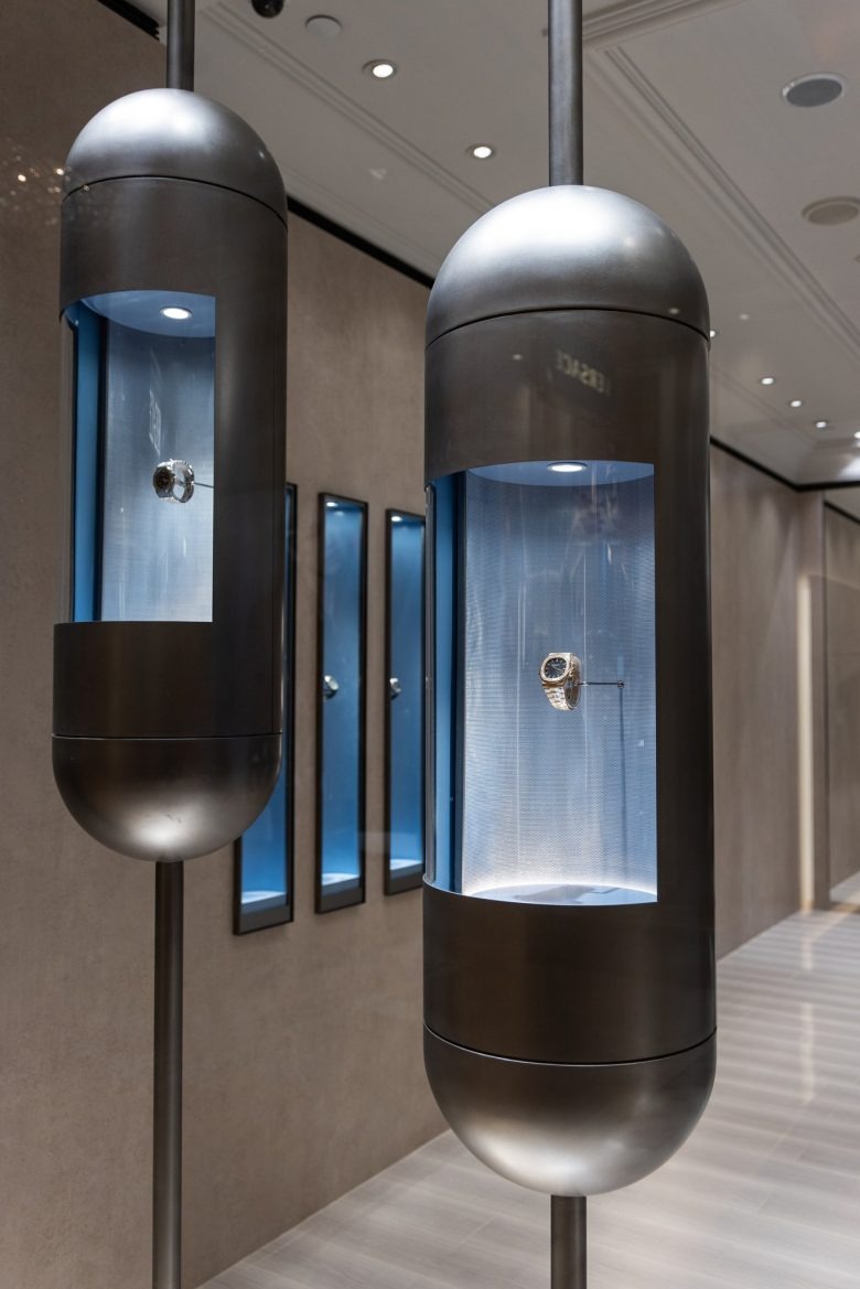 Витрины капсулы с часами Wristcheck Wynn Macau