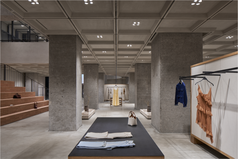 Флагманский магазин ZARA от AIM Architecture & Art Recherche Industrie