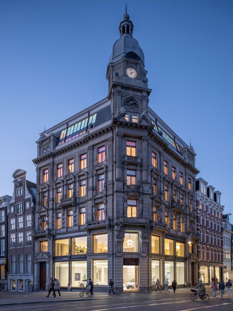Здание NIO House Amsterdam