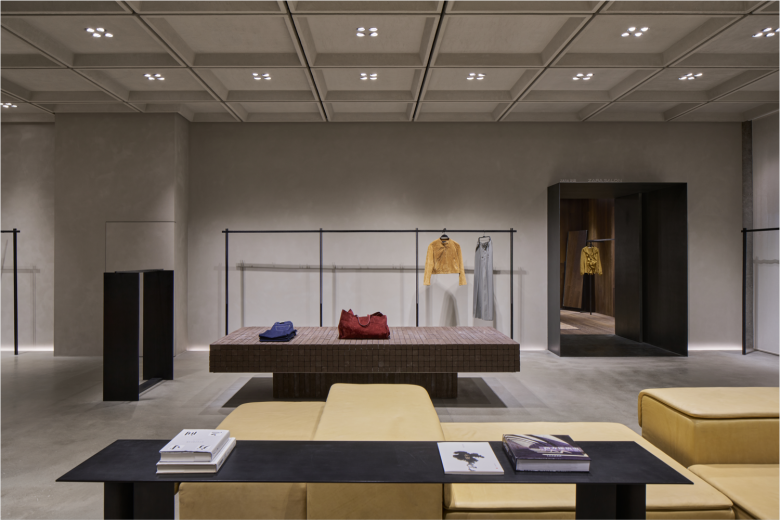 Зона Отдыха Zara С Диваном И Экспозиционным Столом