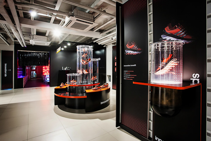 Дизайн бутика Adidas от Urbantainer в Сеуле