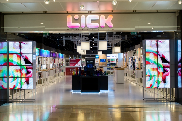 Витрина магазина сотовой связи Lick