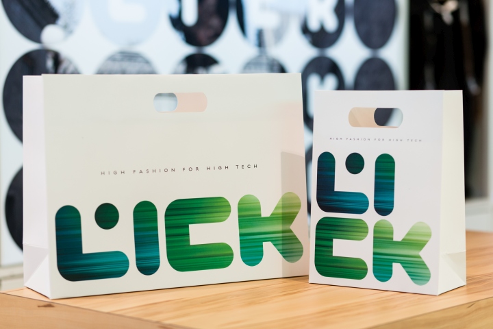 Пакеты магазина сотовой связи Lick