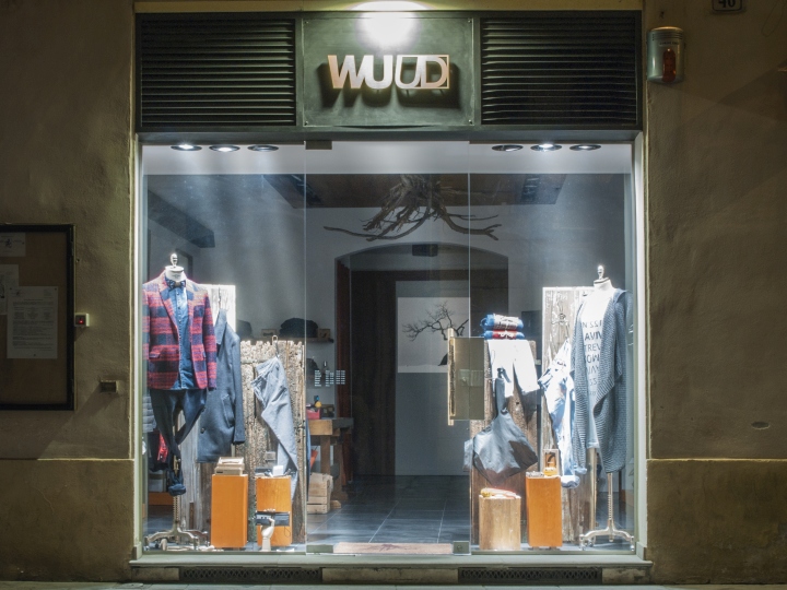 Бюджетный дизайн магазина модной одежды WUUD в Италии - логотип