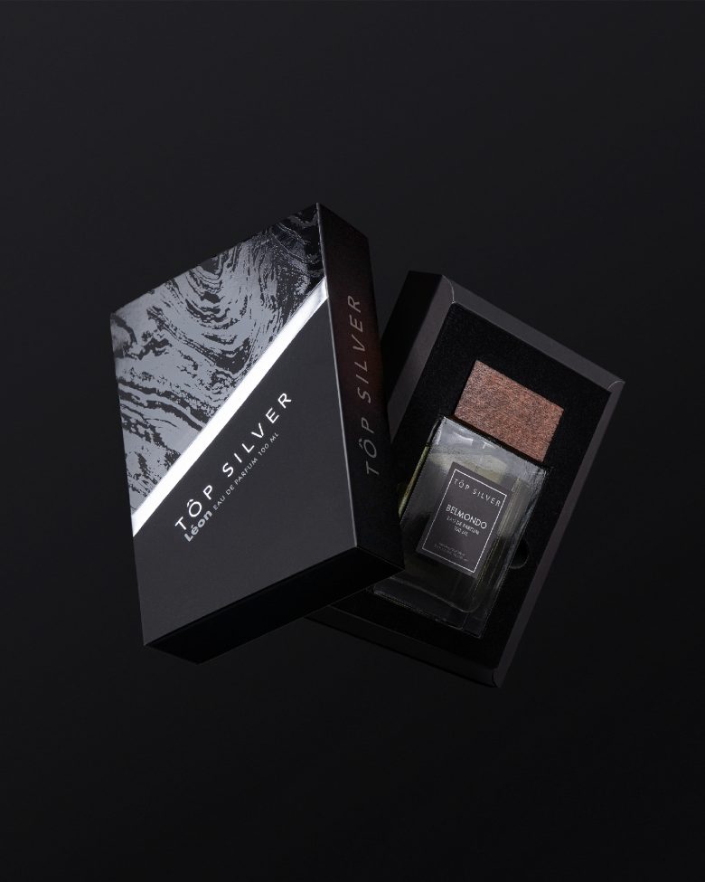 черная упаковка парфюма Top Silve