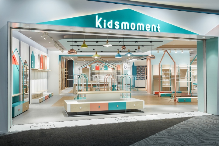 Дизайн детского магазина Kidsmoment - декор