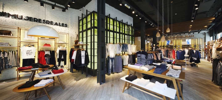 Дизайн магазина одежды и аксессуаров в Буэнос-Айресе, Аргентина: необычный интерьер