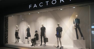 Factory 54 - дизайн витрин бутиков одежды. Подборка отличных фотографий