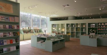 K+ Curatorial — дизайнерский магазин эксклюзивной мебели и товаров для дома
