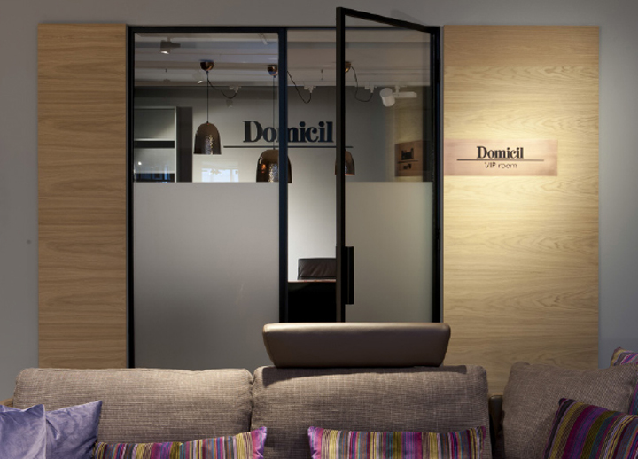 Изысканный интерьер мебельного премиум-магазина Domicil в Мюнхене
