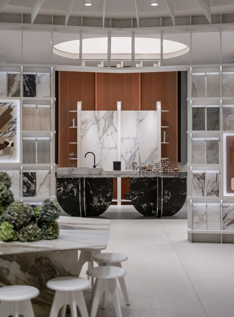 две мойки Kalebodur вид издалека