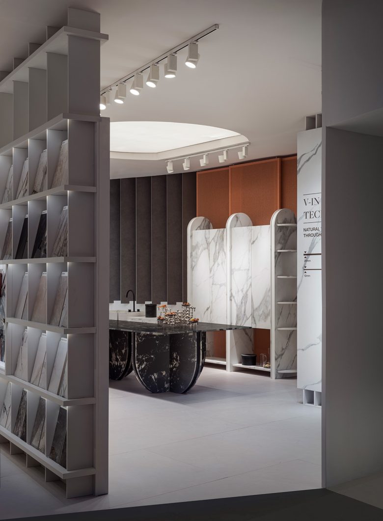 две мойки Kalebodur вид со стороны из-за перегородки