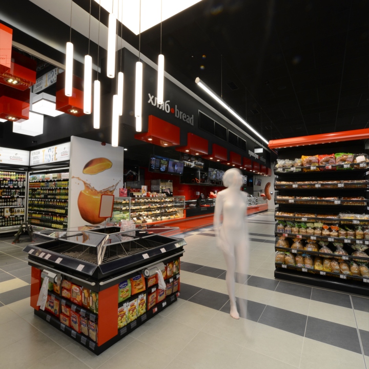 Светло серый пол в дизайне супермаркета
