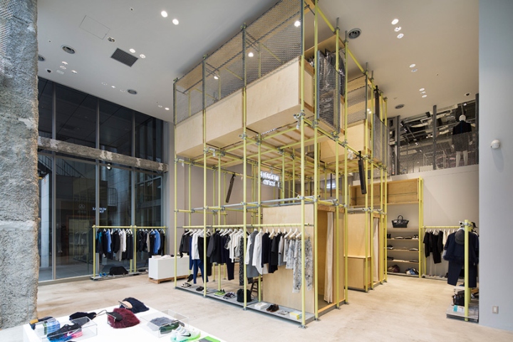 Дизайн магазина одежды En Route в Японии