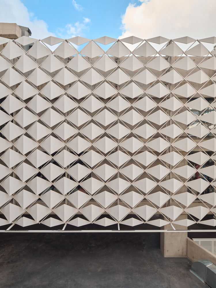 фасад Obeid Retail Complex вид спереди